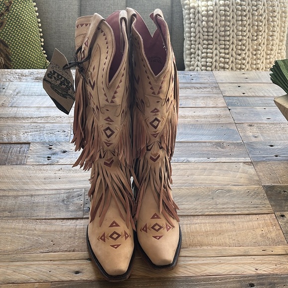 GORGEOUS NIB Junk Gypsy by Lane Thunderbird boots.. - Picture 8 of 9